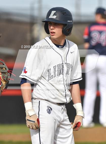 Thumbnail 2 in Liberty Christian vs Grapevine Faith Christian (Texas Private School Classic) photogallery.