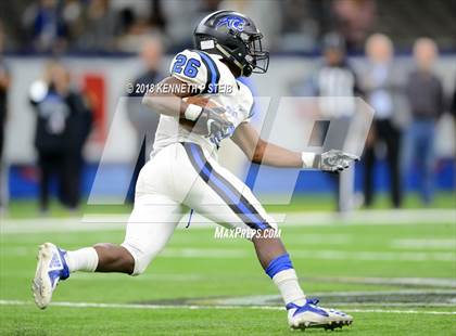 Thumbnail 2 in Sterlington vs. Eunice (LHSAA 3A Final)  photogallery.