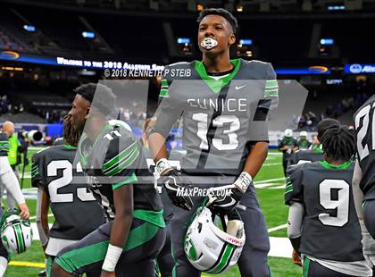 Thumbnail 1 in Sterlington vs. Eunice (LHSAA 3A Final)  photogallery.