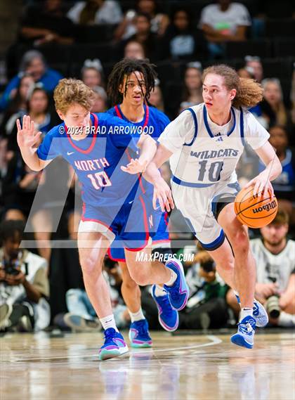 Thumbnail 2 in Lake Norman vs North Mecklenburg (NCHSAA 4A Regional Final) photogallery.