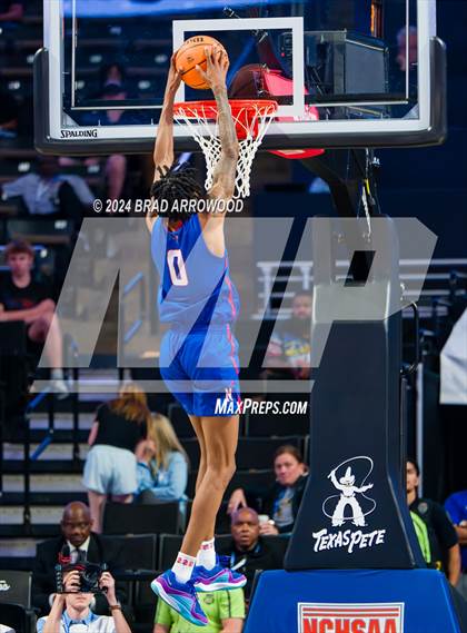 Thumbnail 2 in Lake Norman vs North Mecklenburg (NCHSAA 4A Regional Final) photogallery.