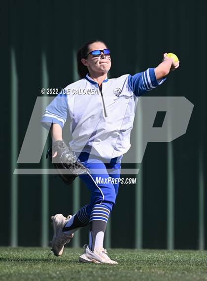Thumbnail 3 in Lee vs MacArthur [Douglas] photogallery.