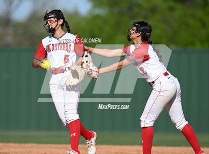 Thumbnail 2 in Lee vs MacArthur [Douglas] photogallery.