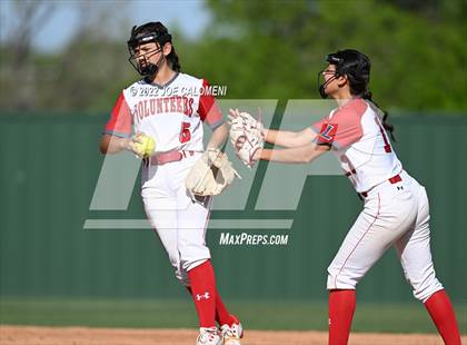 Thumbnail 2 in Lee vs MacArthur [Douglas] photogallery.