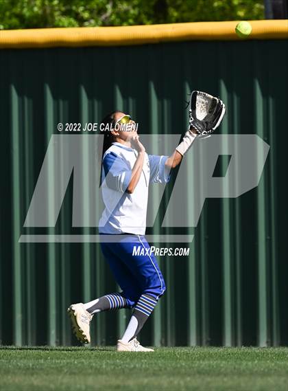 Thumbnail 1 in Lee vs MacArthur [Douglas] photogallery.