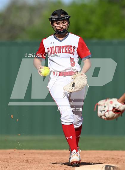 Thumbnail 3 in Lee vs MacArthur [Douglas] photogallery.