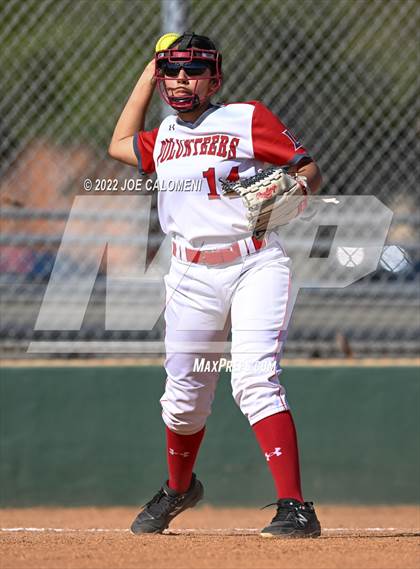Thumbnail 3 in Lee vs MacArthur [Douglas] photogallery.