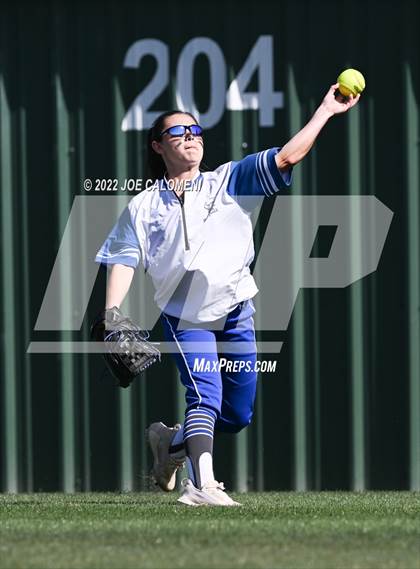 Thumbnail 3 in Lee vs MacArthur [Douglas] photogallery.
