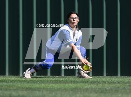 Thumbnail 1 in Lee vs MacArthur [Douglas] photogallery.