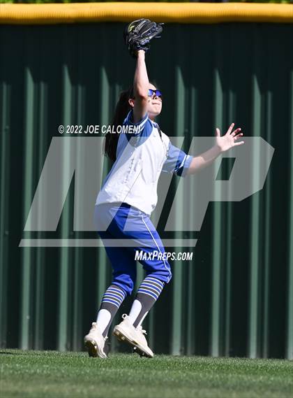 Thumbnail 2 in Lee vs MacArthur [Douglas] photogallery.