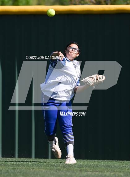 Thumbnail 3 in Lee vs MacArthur [Douglas] photogallery.