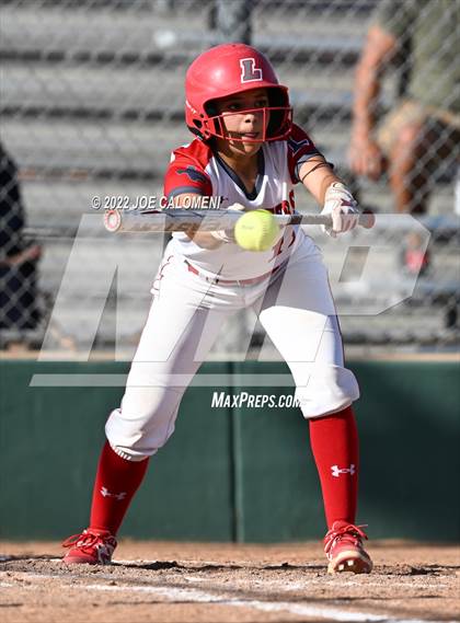 Thumbnail 1 in Lee vs MacArthur [Douglas] photogallery.