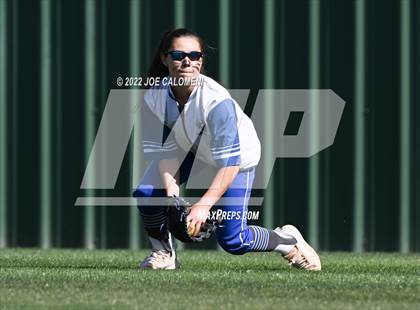 Thumbnail 3 in Lee vs MacArthur [Douglas] photogallery.