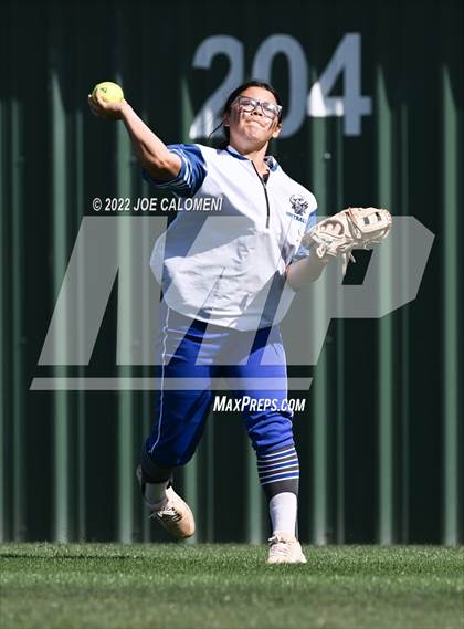 Thumbnail 2 in Lee vs MacArthur [Douglas] photogallery.