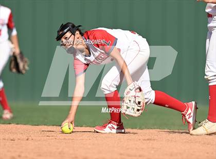 Thumbnail 1 in Lee vs MacArthur [Douglas] photogallery.
