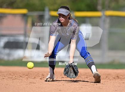 Thumbnail 3 in Lee vs MacArthur [Douglas] photogallery.