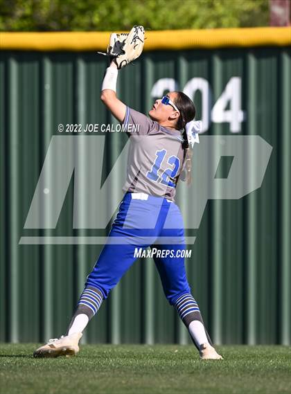 Thumbnail 2 in Lee vs MacArthur [Douglas] photogallery.