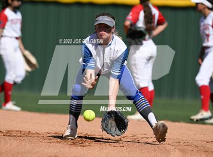 Thumbnail 3 in Lee vs MacArthur [Douglas] photogallery.