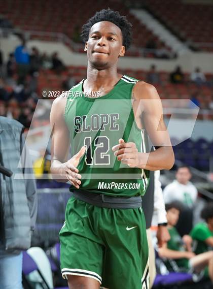 Thumbnail 1 in Sunnyslope vs. Perry (AIA Open Final) photogallery.