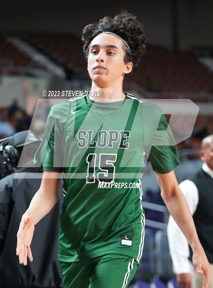 Thumbnail 2 in Sunnyslope vs. Perry (AIA Open Final) photogallery.