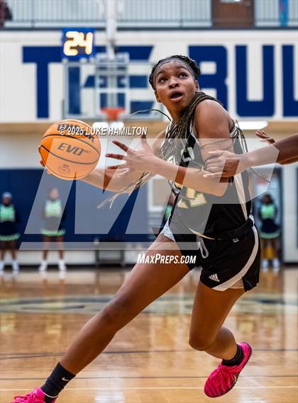 Thumbnail 1 in Discovery @ Chamblee photogallery.