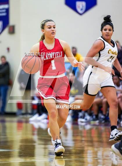 Thumbnail 1 in Plainfield vs. Avon (IHSAA 4A Second Round Playoff) photogallery.