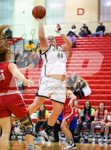 Thumbnail 1 in Plainfield vs. Avon (IHSAA 4A Second Round Playoff) photogallery.
