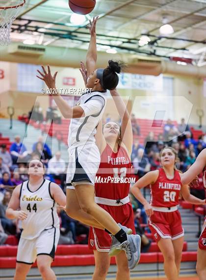 Thumbnail 3 in Plainfield vs. Avon (IHSAA 4A Second Round Playoff) photogallery.