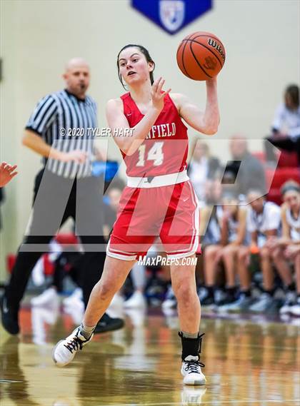 Thumbnail 1 in Plainfield vs. Avon (IHSAA 4A Second Round Playoff) photogallery.
