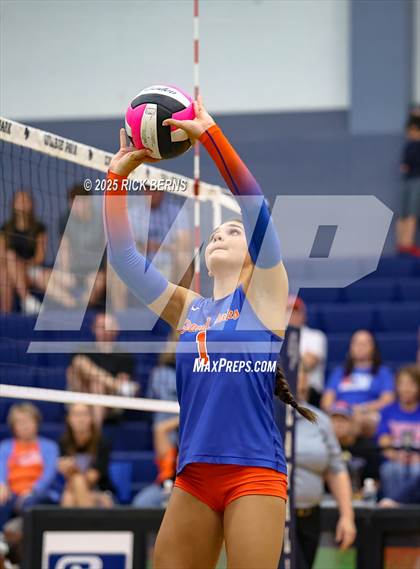 Thumbnail 1 in College Park vs Grand Oaks photogallery.