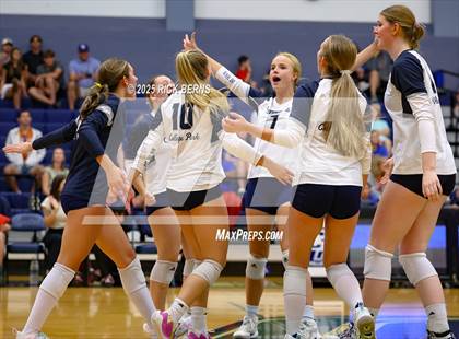 Thumbnail 3 in College Park vs Grand Oaks photogallery.