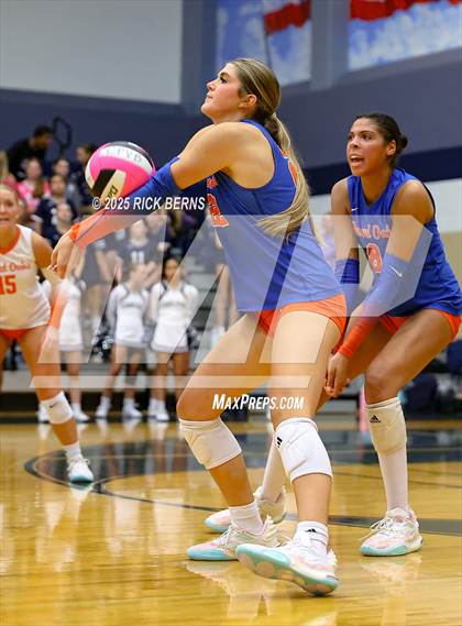 Thumbnail 2 in College Park vs Grand Oaks photogallery.