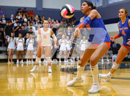 Thumbnail 2 in College Park vs Grand Oaks photogallery.