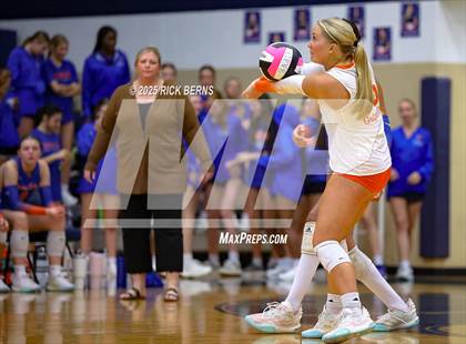 Thumbnail 1 in College Park vs Grand Oaks photogallery.