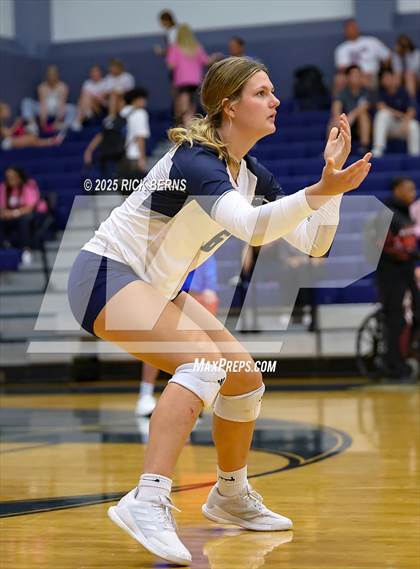 Thumbnail 1 in College Park vs Grand Oaks photogallery.