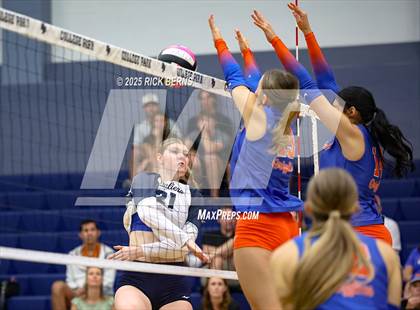 Thumbnail 2 in College Park vs Grand Oaks photogallery.