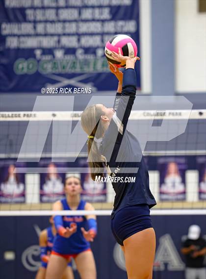 Thumbnail 1 in College Park vs Grand Oaks photogallery.