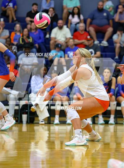 Thumbnail 1 in College Park vs Grand Oaks photogallery.