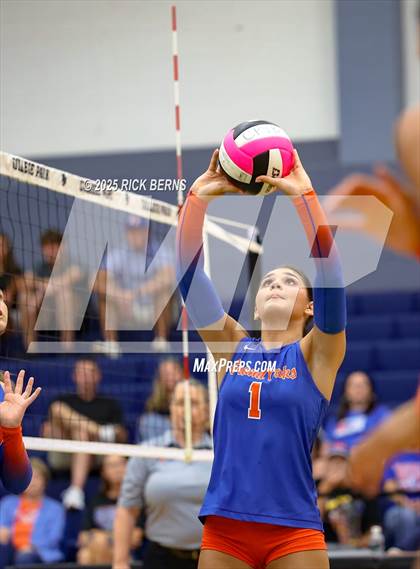 Thumbnail 2 in College Park vs Grand Oaks photogallery.