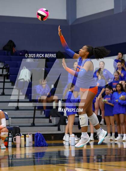 Thumbnail 2 in College Park vs Grand Oaks photogallery.