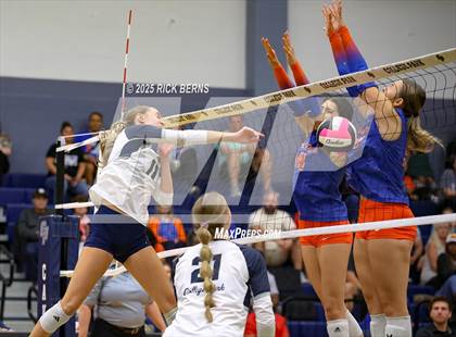 Thumbnail 2 in College Park vs Grand Oaks photogallery.