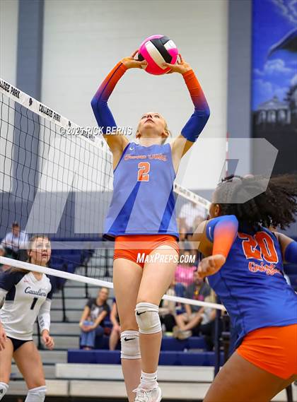 Thumbnail 1 in College Park vs Grand Oaks photogallery.