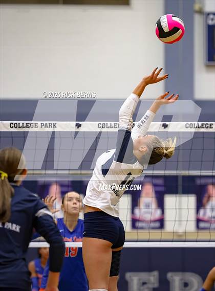 Thumbnail 3 in College Park vs Grand Oaks photogallery.