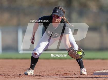 Thumbnail 2 in Berthoud vs. Mountain View (CHSAA 4A Semifinal) photogallery.