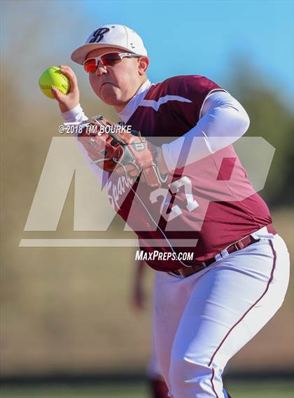 Thumbnail 3 in Berthoud vs. Mountain View (CHSAA 4A Semifinal) photogallery.