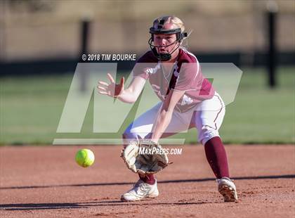 Thumbnail 3 in Berthoud vs. Mountain View (CHSAA 4A Semifinal) photogallery.
