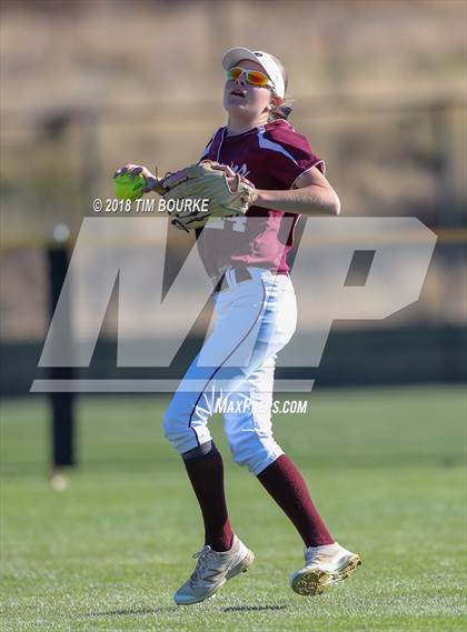 Thumbnail 2 in Berthoud vs. Mountain View (CHSAA 4A Semifinal) photogallery.