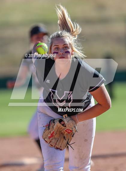 Thumbnail 3 in Berthoud vs. Mountain View (CHSAA 4A Semifinal) photogallery.