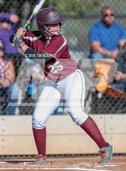 Thumbnail 3 in Berthoud vs. Mountain View (CHSAA 4A Semifinal) photogallery.