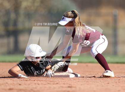 Thumbnail 3 in Berthoud vs. Mountain View (CHSAA 4A Semifinal) photogallery.